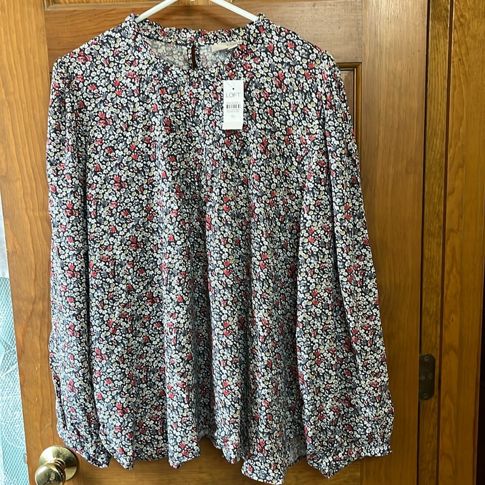 LOFT. XL long sleeve blouse.NWT